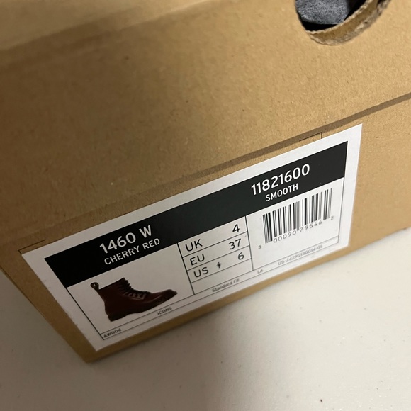 Dr. Martens 1460 W 8 Eye Boots - Picture 5 of 10